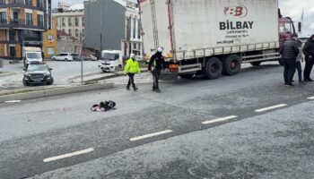 istanbulda kamyonun altinda kalan motokurye oldu 4eapdMkO