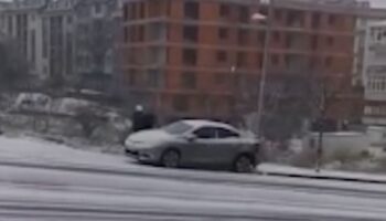 istanbulda kar cilesi yollar buz pistine dondu kazalar art arda geldi civ4W2di