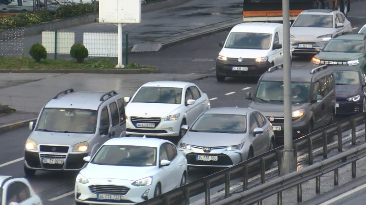 istanbulda kar yagisi etkisini surdurmeye devam ediyor 1 ZRh58wPJ