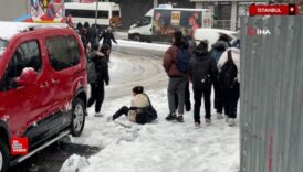istanbulda ogrenciler tatil haberini kar topu oynayarak kutladi pwshdb6i