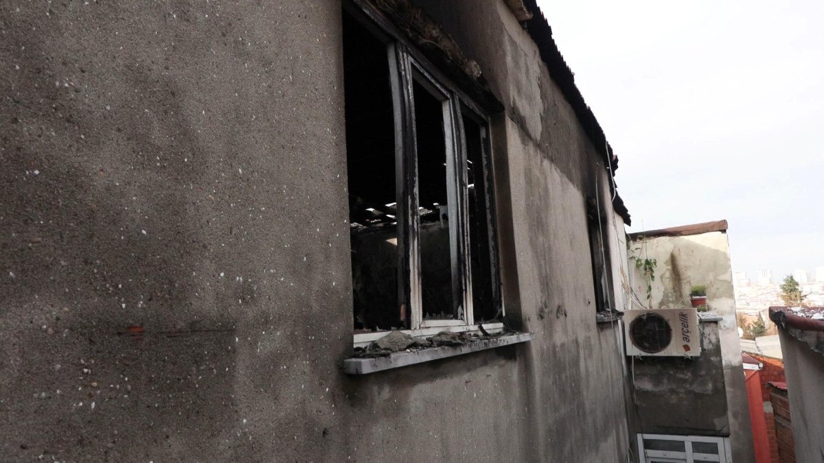 istanbulda yangina mudahaleye gitti hayatini kaybetti 1