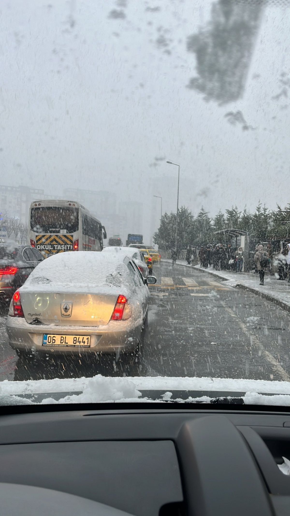 istanbulun yuksek kesimlerinde kar yagisi etkili oldu 1