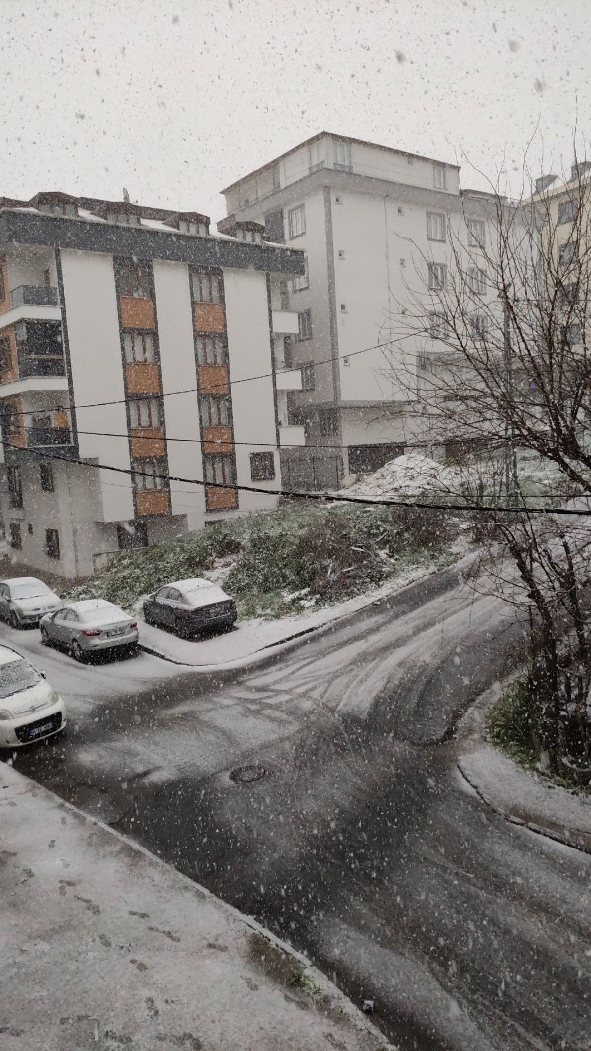 istanbulun yuksek kesimlerinde kar yagisi etkili oldu 4 pCp6OYk5