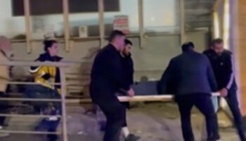 izmirde esnaf kavgasinda silah ve bicaklar konustu 6 yarali zARFna8y