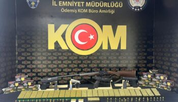 izmirde ruhsatsiz silah operasyonu BzZ3nrAe