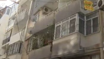 izmirdeki evinde kemikleri bulunan kadinin komsusu kotu koku geldigi soyleniyordu nqn6x3ed