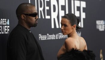 kanye west ve bianca censori bosaniyor VrrVaQP3