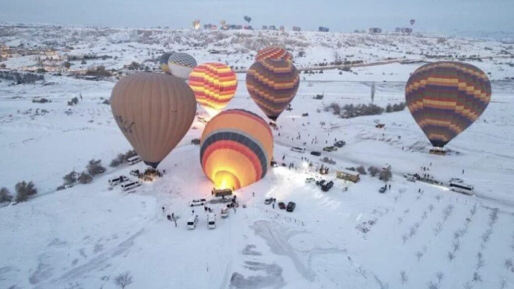 kapadokyada gokyuzu 5 gundur bos kaldi AK6m3S5n