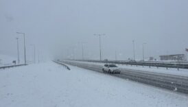 kar ve sis kuzey marmara otoyolunda ulasimi zorlastiriyor 4EkuTSKO