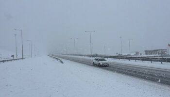 kar ve sis kuzey marmara otoyolunda ulasimi zorlastiriyor 4EkuTSKO