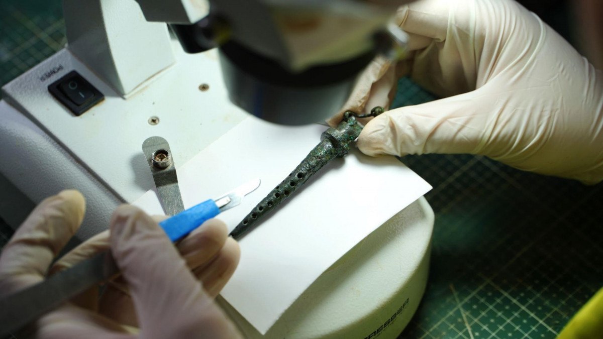 karabukteki antik kentte yapilan kazilarda bronz filtre bulundu 0