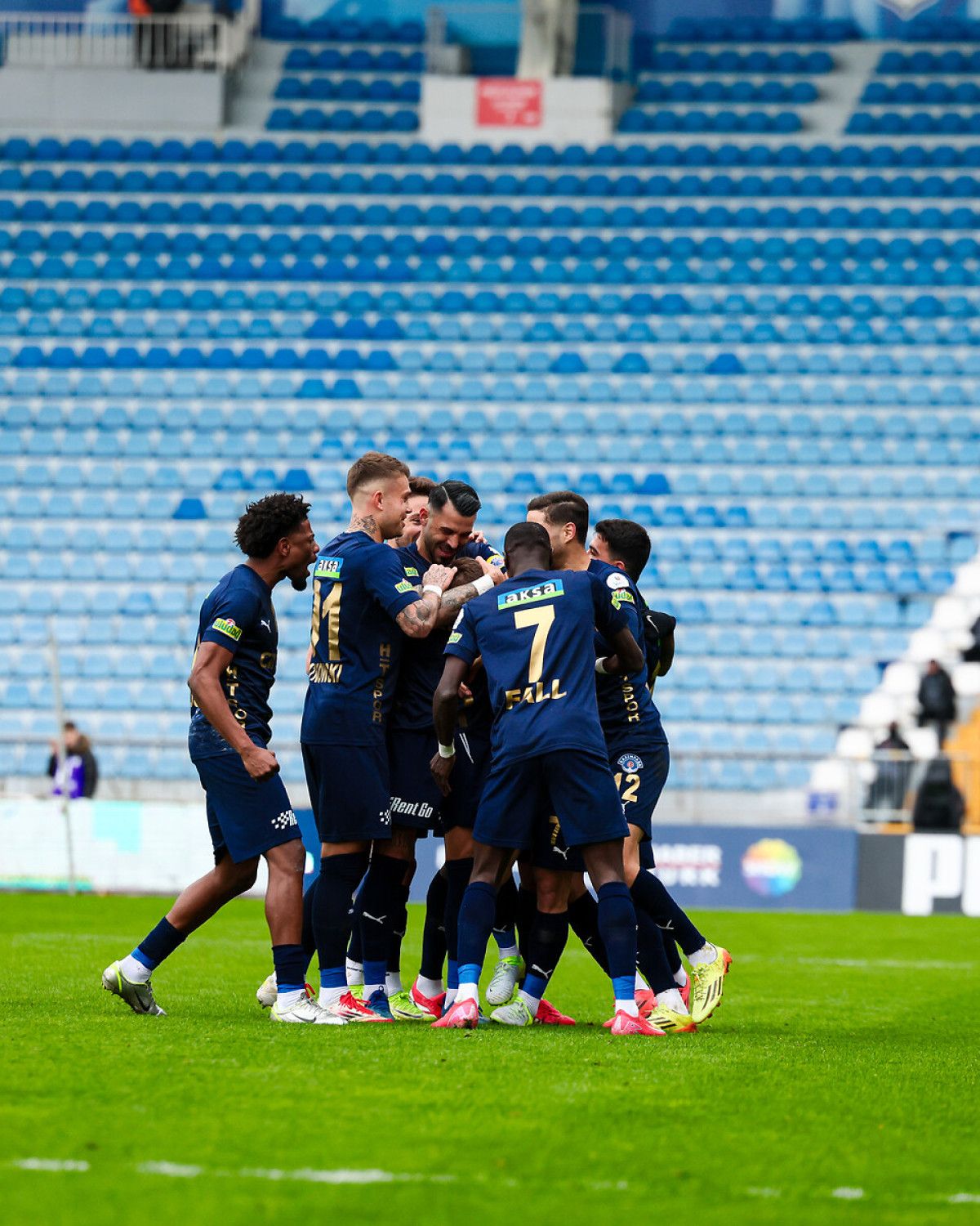 kasimpasada burak yilmaz ve aytac kara fenerbahce macinda yok 0