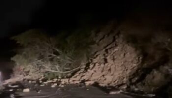 kastamonuda heyelan kara yolu ulasima kapandi lUjzMHHn