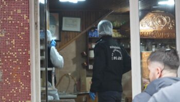 kastamonuda oldurdugu kisilerin ailesine sabir dileyen katil mahkemeyi karistirdi qZXLr4gz