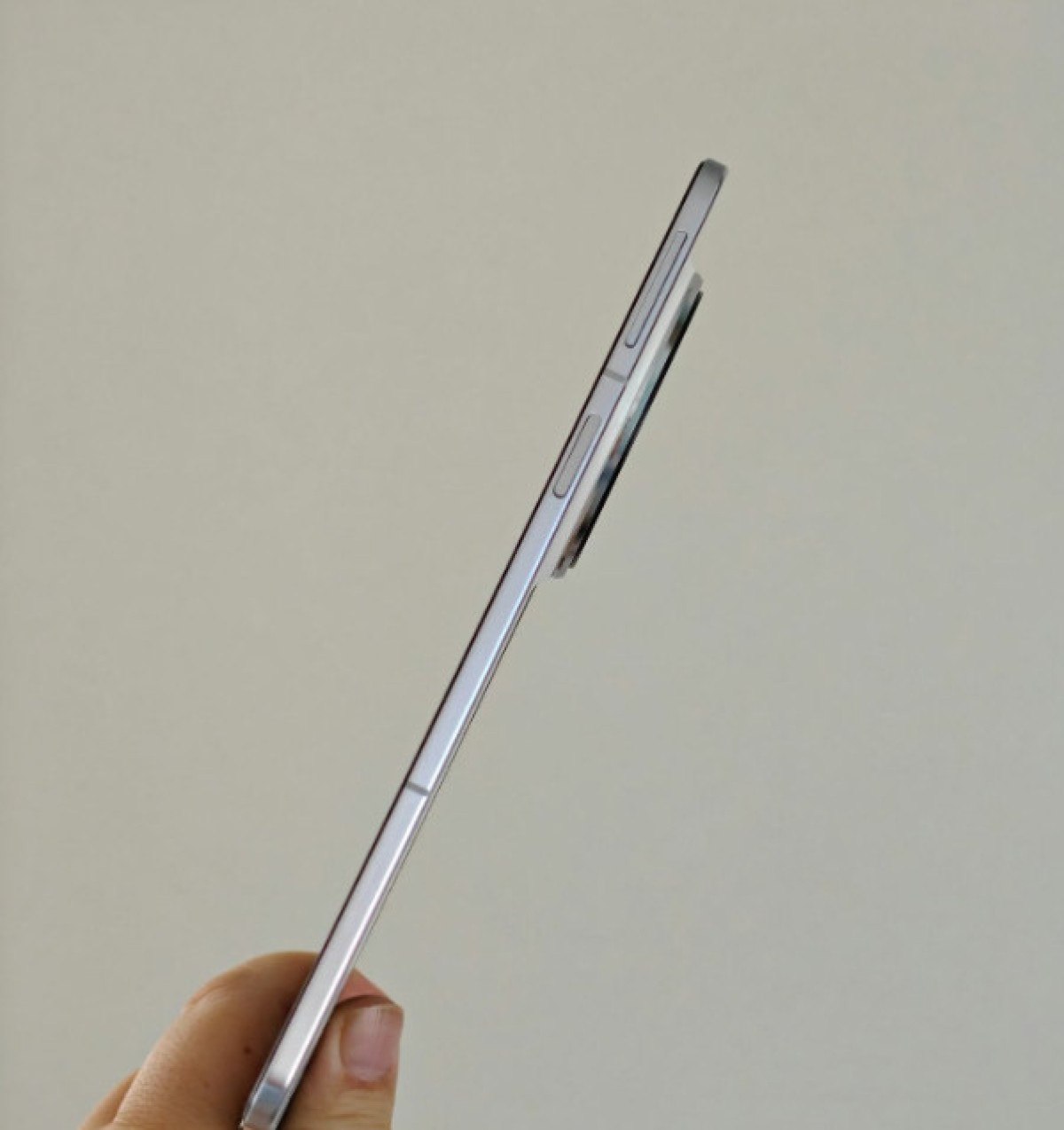 katlanabilir oppo find n5in kalinligi yeni fotograflarda ortaya cikti 0 mOO489GX