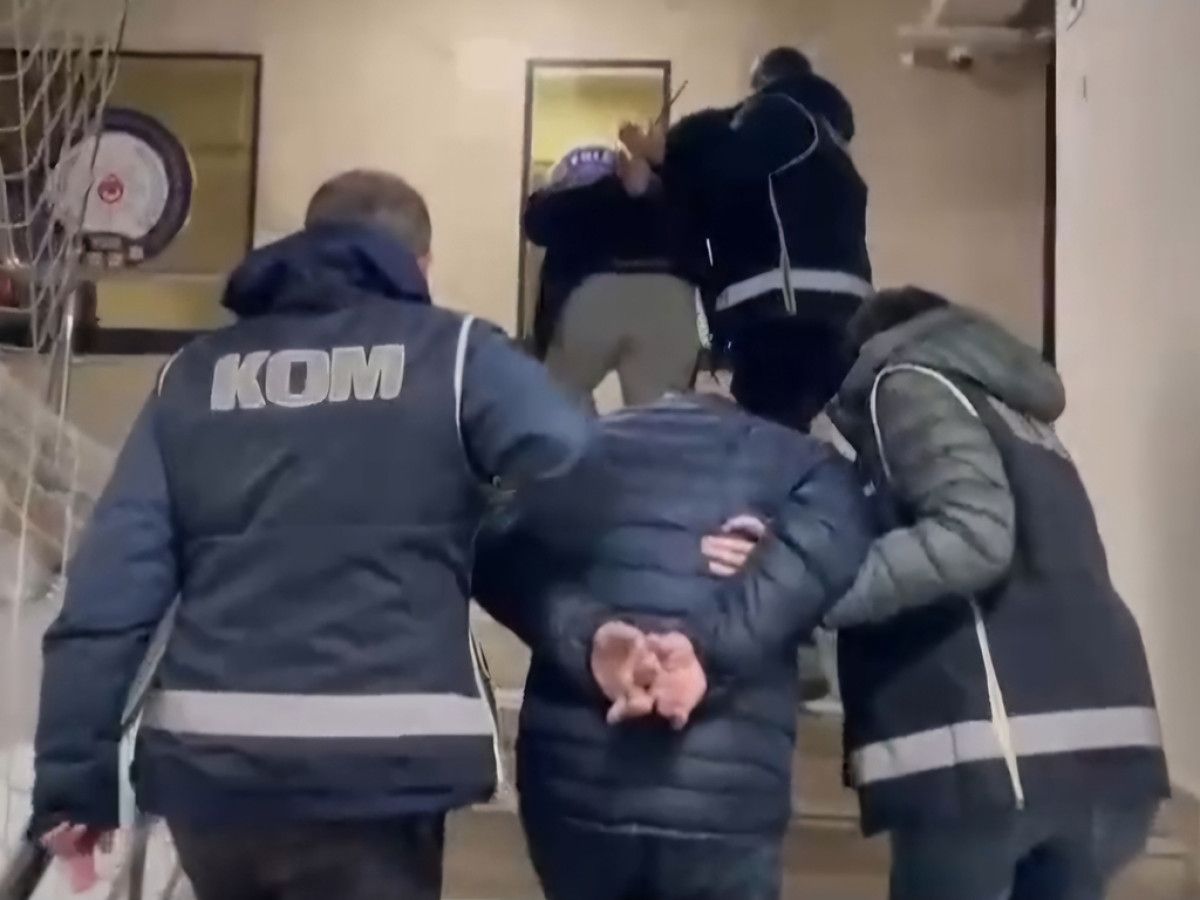 kayseride 1 kisinin yaralandigi silahli saldiri kameraya yansidi 0 tpn5HzGI