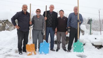 kayseride 5 asirlik gelenek kuyulari karla dolduruyorlar 7xPJZanl