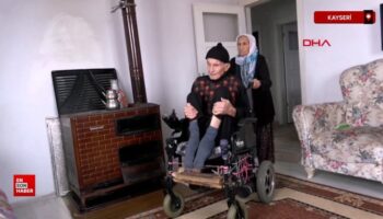 kayseride belden asagisi felc kocasina 60 yildir sevgiyle bakiyor Fgppca7F