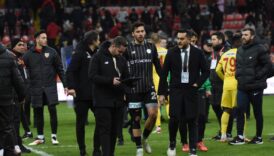 kayserispor konyaspor maci sonunda hakeme tepki Prx739L8