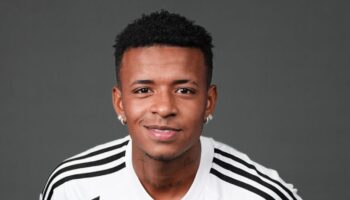 keny arroyonun annesi konustu aslinda 10 numarayi istememisti pB956rYZ