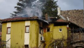 kirikkalede evde cikan yanginda mahsur kalan yasli kadin oldu NHLFfjue