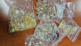 kirklarelide sahislar vucutlarina sakladiklari takilarla yakalandi XEbNcCtG