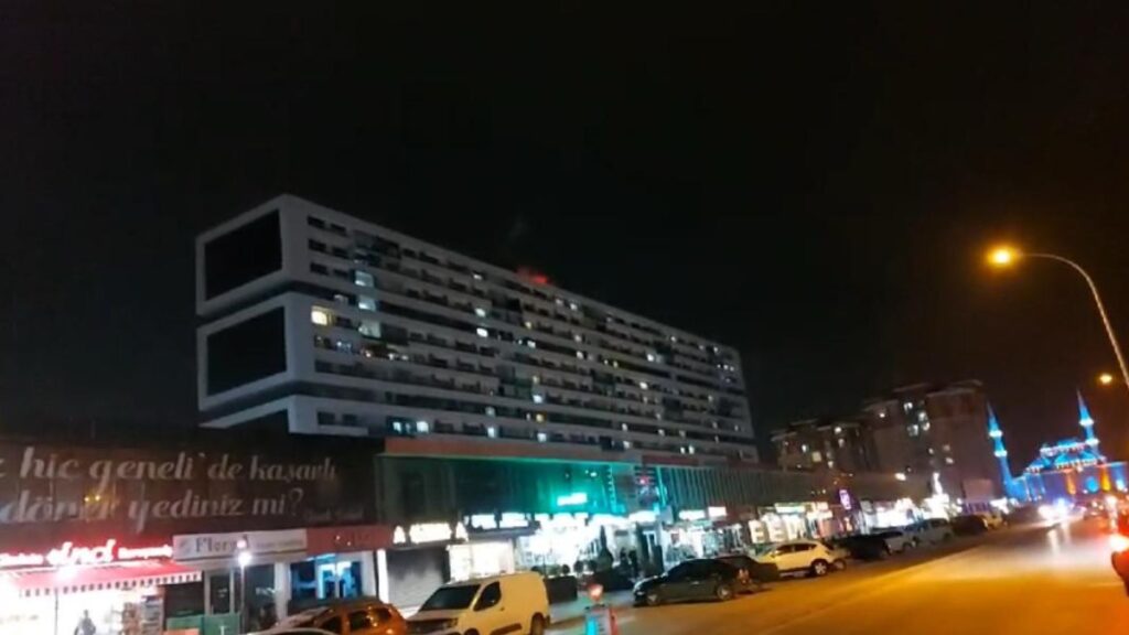 konyada sitede korkutan yangin jpDfvRlf