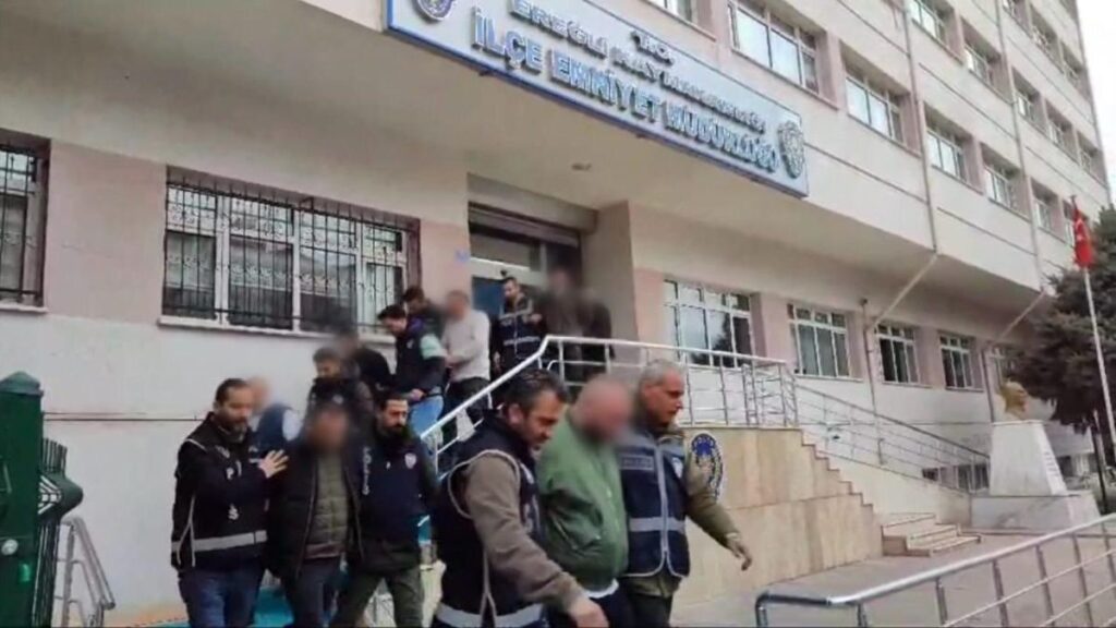 konyada suc orgutune operasyon 9IkdcJFV