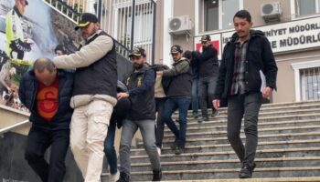 kucukcekmecede 750 bin lira degerinde kaban caldilar QIy3OzQp