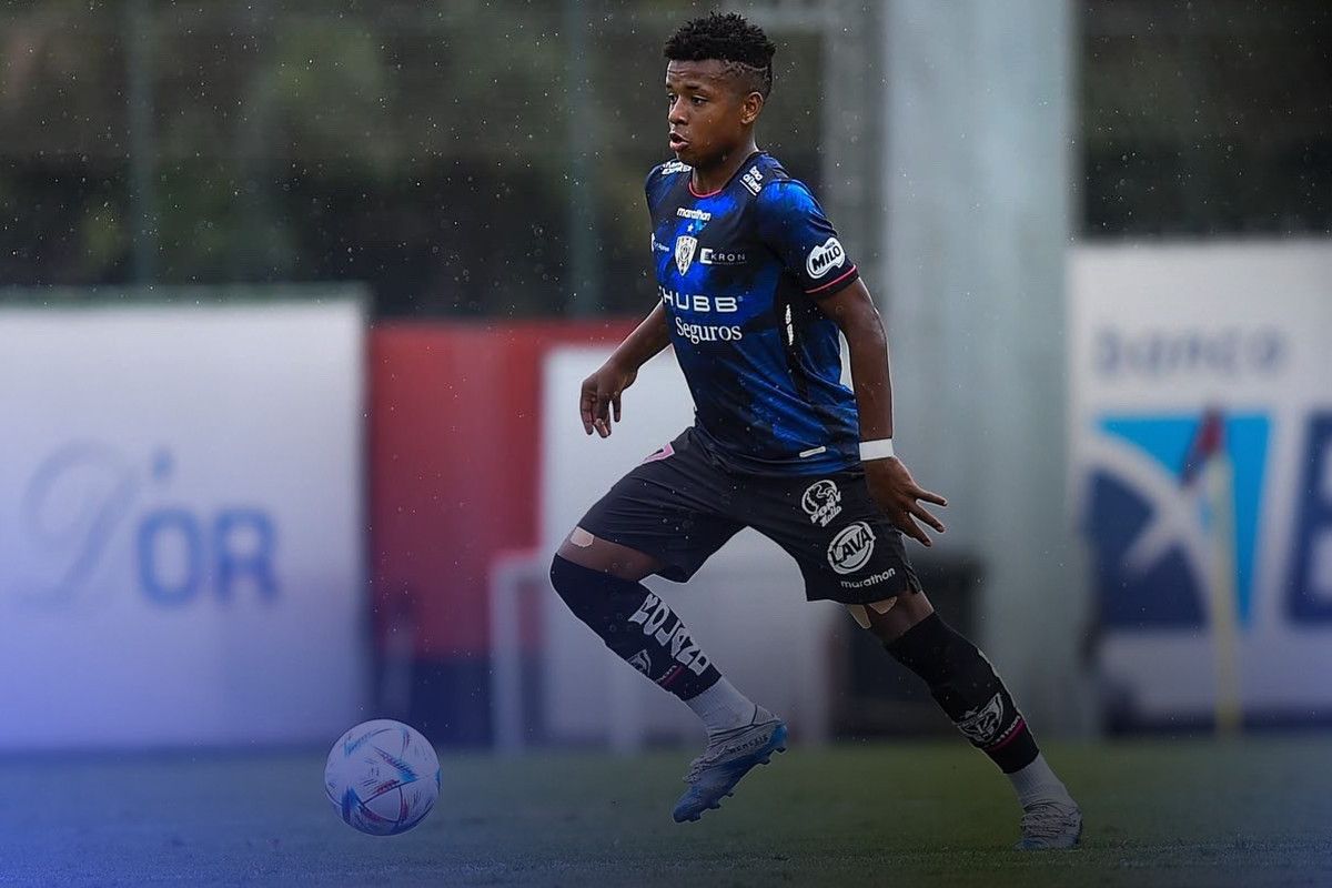 lamine yamali sollayan cocuk keny arroyo 0 pwkY3jkt