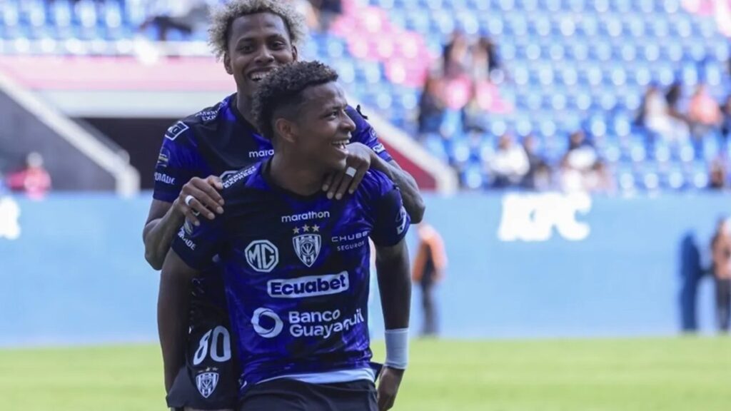 lamine yamali sollayan cocuk keny arroyo TXM6iG9F