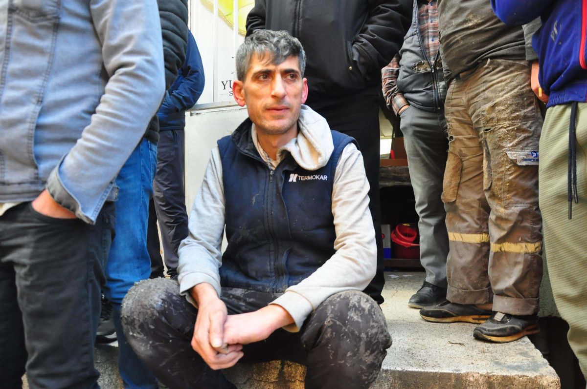 Manisa'da ayakkabıcılar sitesinde yangın 2 manisada ayakkabicilar sitesinde yangin 1 e7Fi8nkF