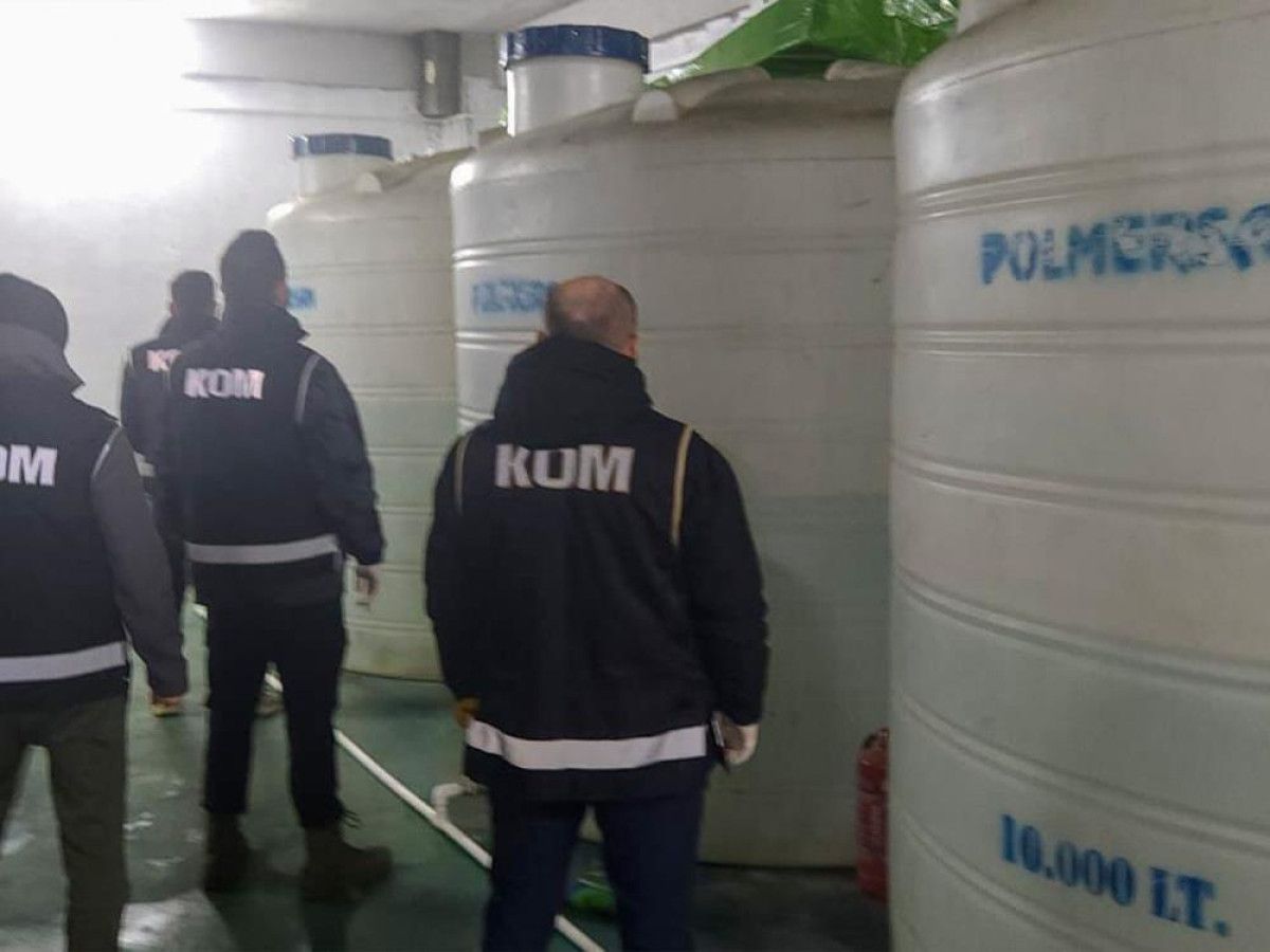 manisada kacak alkol operasyonu binlerce litre etil alkol ele gecirildi 1 Pd9GzqaX