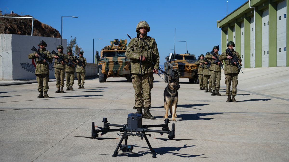 mehmetcik sinir hattinda yerli ve milli sistemlerle 724 gorevde 5 NzzBUXFL