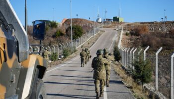 mehmetcik sinir hattinda yerli ve milli sistemlerle 724 gorevde FvMAdnvS