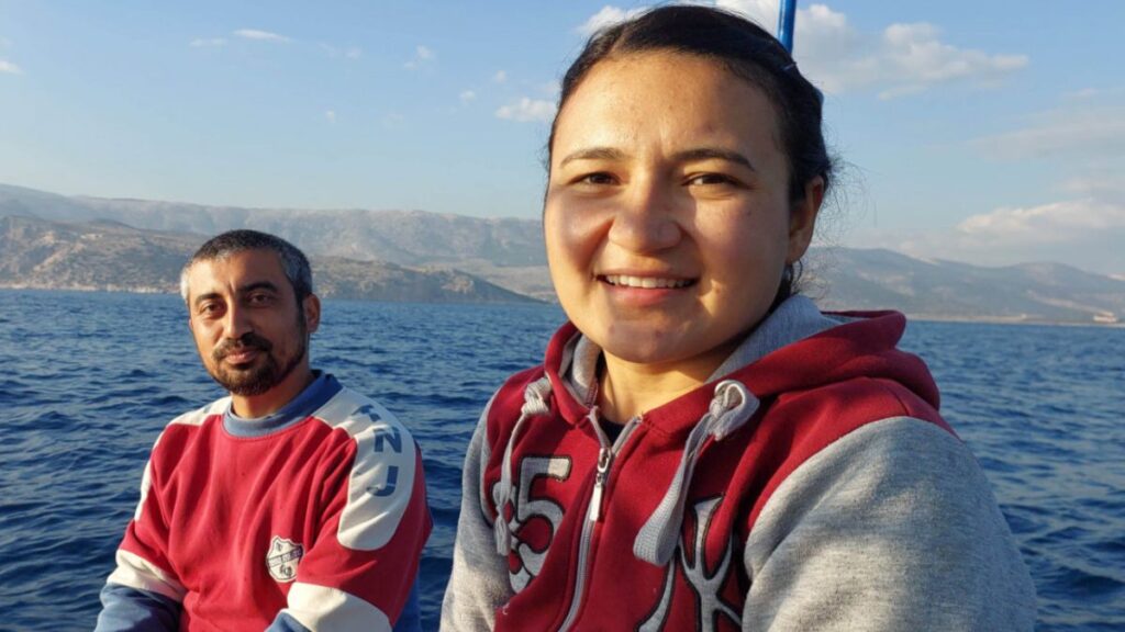 mersinde balikcilik 9 yillik evli ciftin yasam tarzi oldu FuGvDqUB