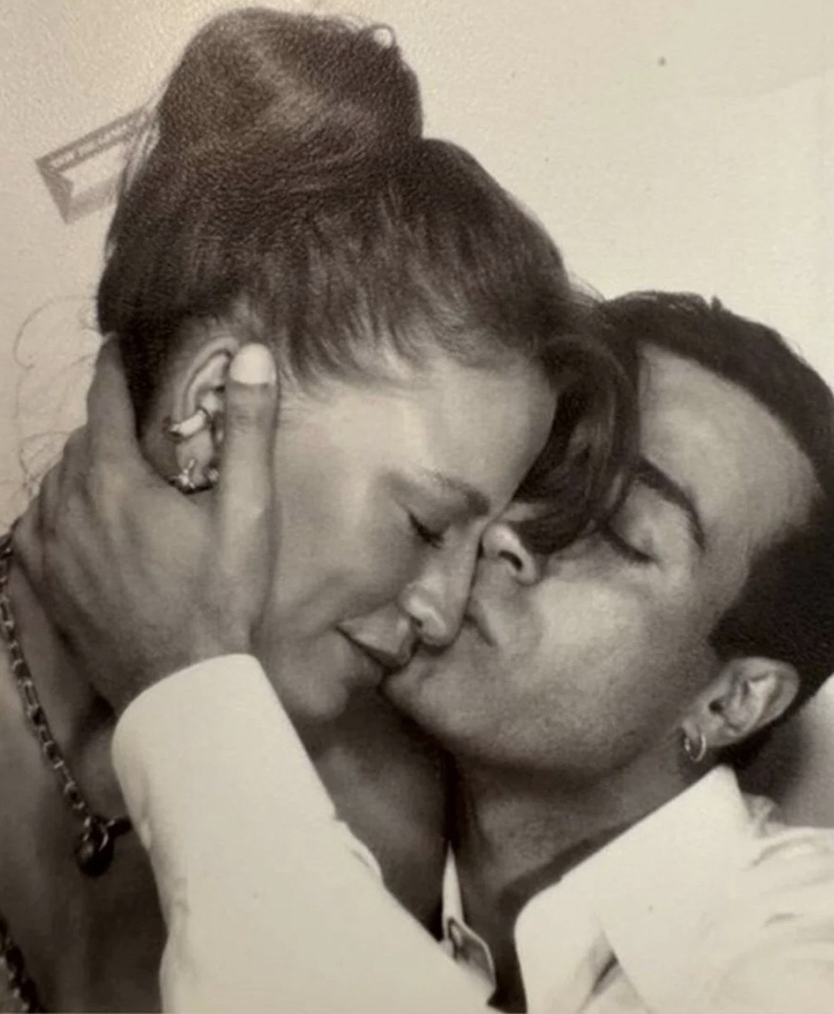 mert demirden serenay sarikaya paylasimi reklam iliskisi degil demisti 3 kAInXcfr