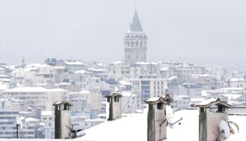 meteoroloji ve akomdan pes pese uyarilar kar anadolu yakasina kayacak T7S2liKX