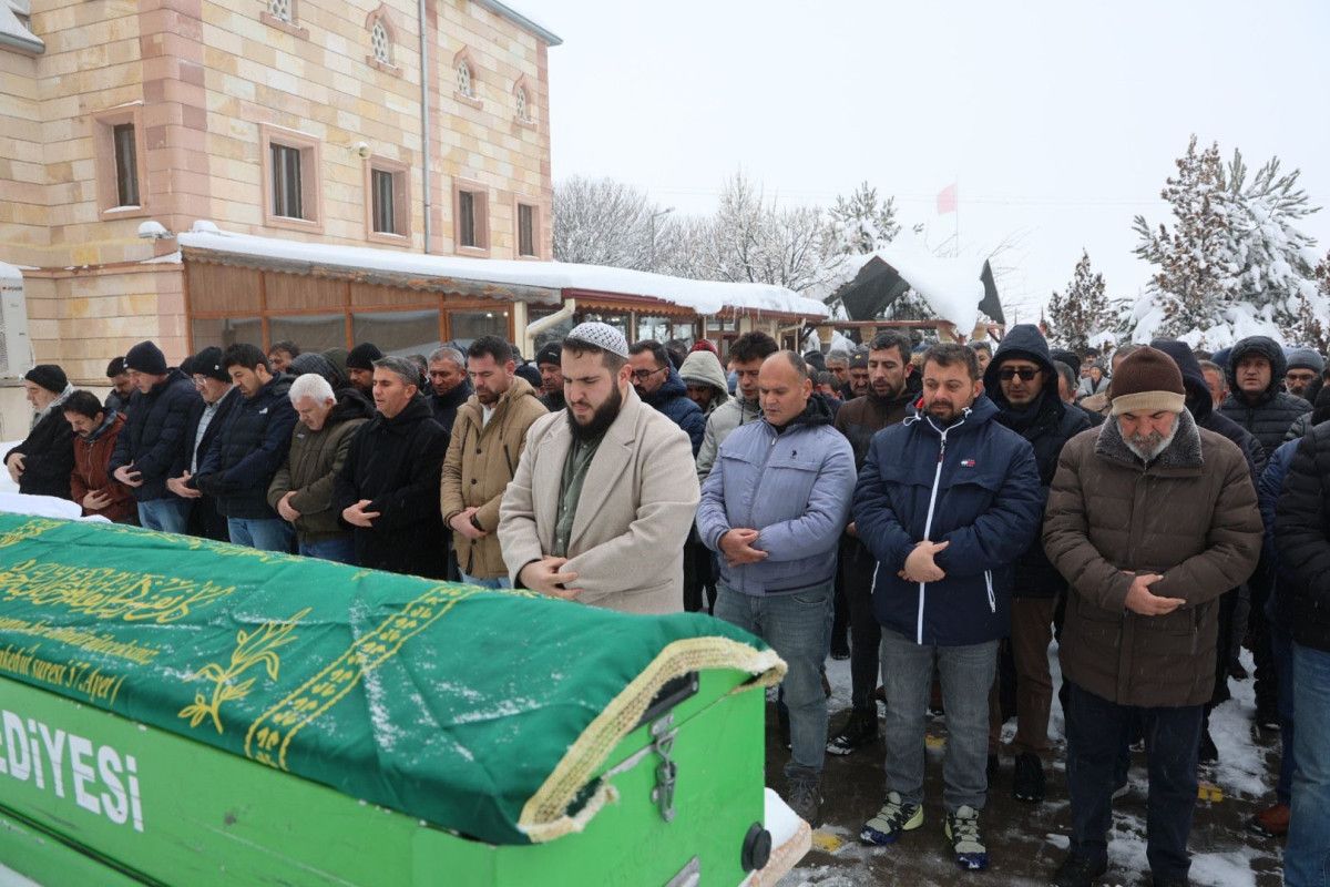 nevsehirde bir kisi sosyal medyadaki yorumla suc ve sucluyu ovmek sucuyla gozaltina alindi 1 SmVEIIGh