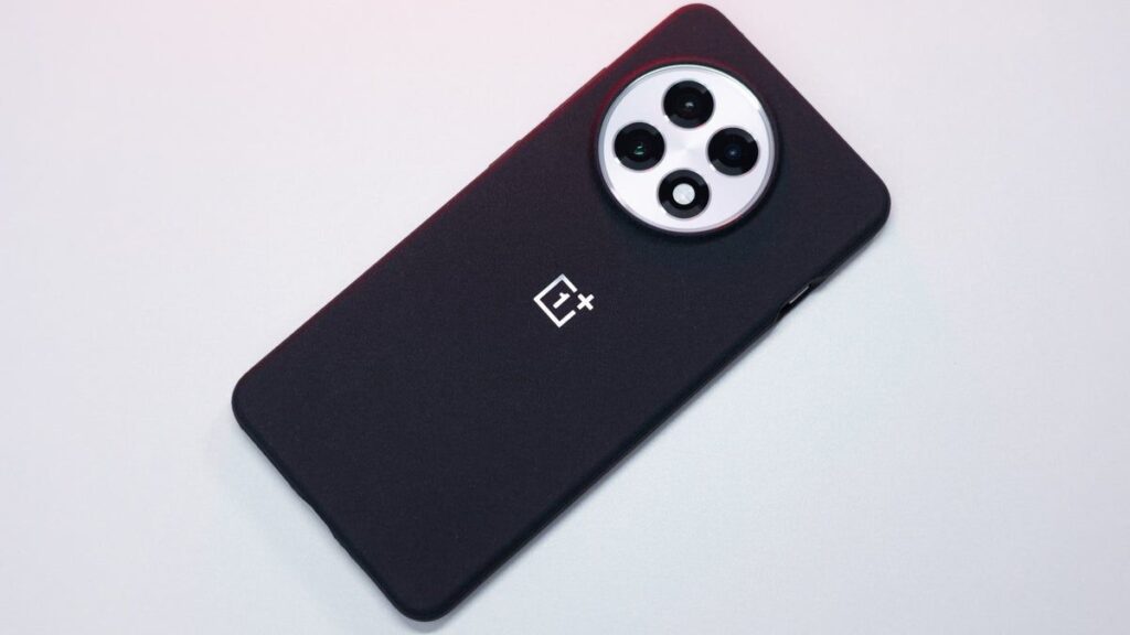 oneplus 13r yeni bir kamera guncellemesi aldi ADr4F4R8