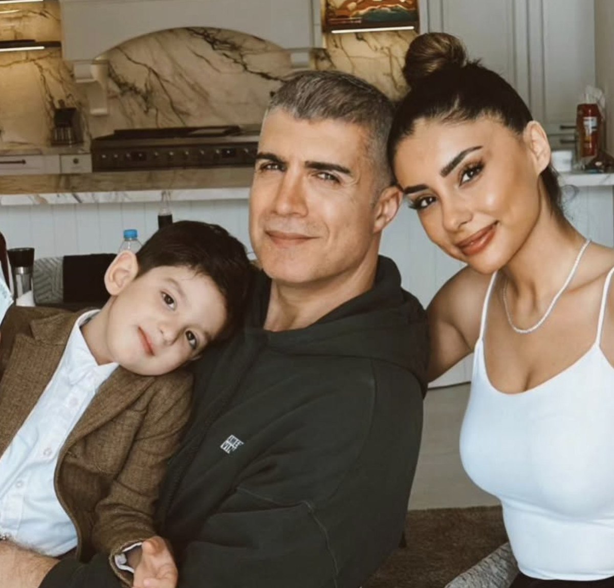 ozcan deniz cephesi karisti annesinin evini basti 4 9I2bPO61