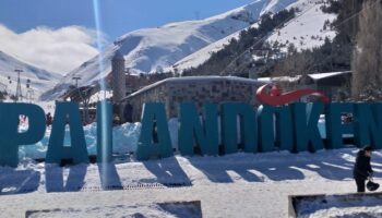 palandokende kayakcilara kapali olan alanda cig 5ZICFTlP