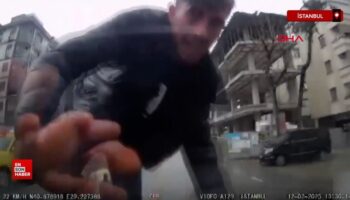 pendikte otobuse yetismek isteyen kisinin ilginc yontemi pUHfwOIa