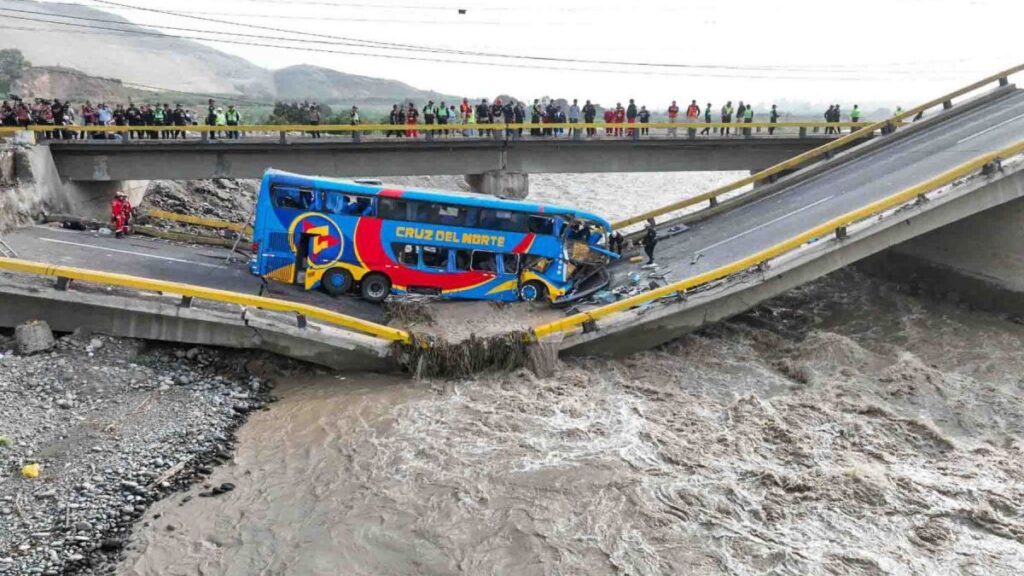 peruda kopru coktu 2 olu 41 yarali bM7Xznp9