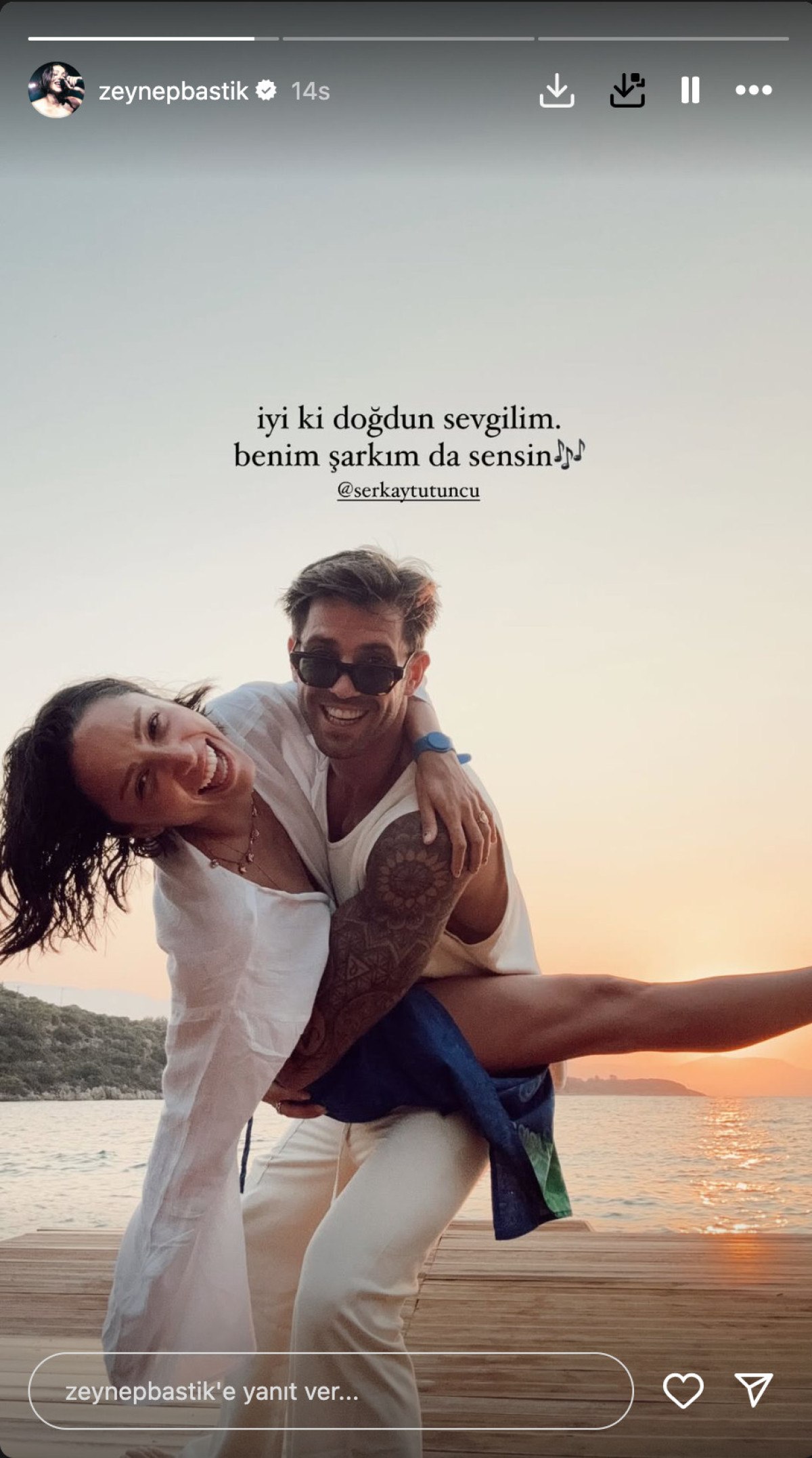 romantik paylasim sarkici zeynep bastik sevgilisi serkay tutuncunun dogum gununu sosyal medyadan kutladi 0