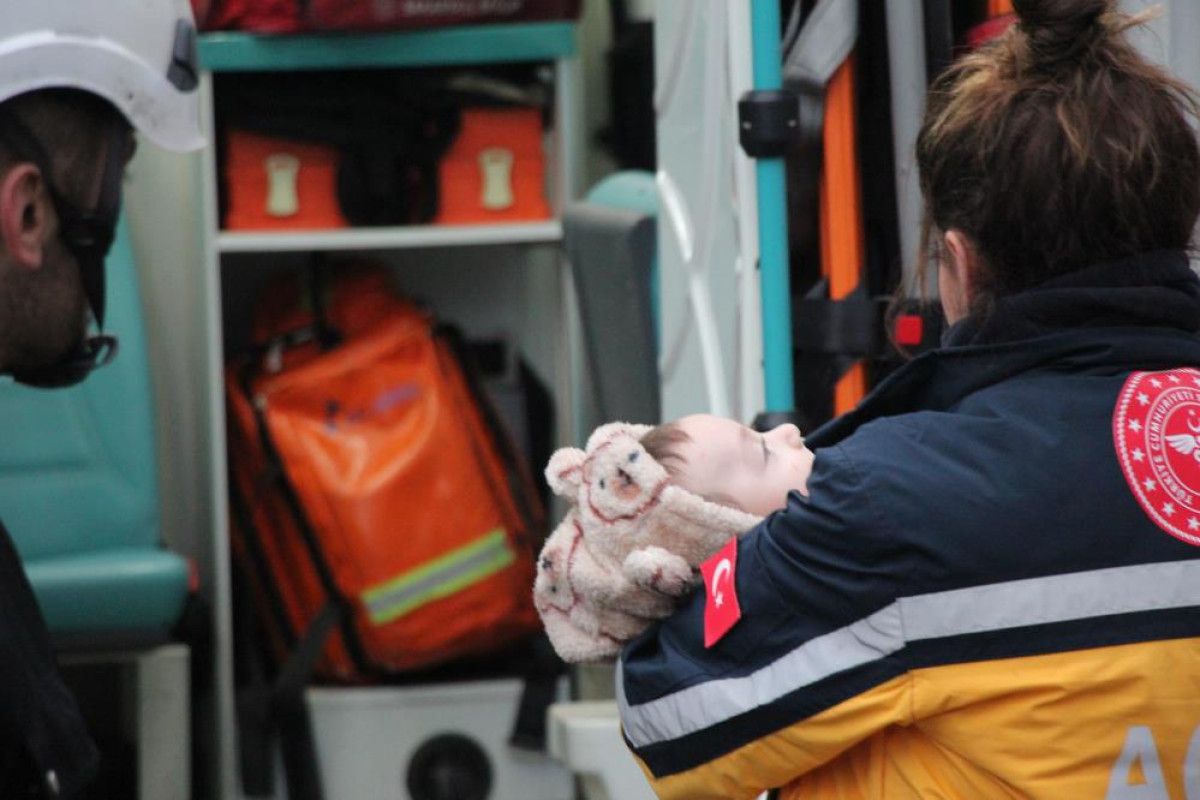 sakaryada alkollu surucu dehset sacti 1i bebek 5 yarali 2 gMeEt42c