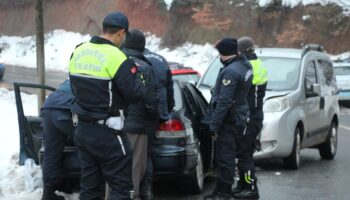 sakaryada alkollu surucu dehset sacti 1i bebek 5 yarali IqQerrxM