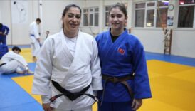 sampiyon bir annenin izinde minel tepenin judoya adanmis hikayesi m5r9AcYy