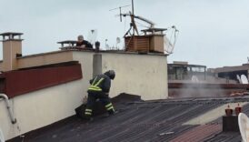 samsunda bacadan cikan duman panik yaratti w1QbyzEw