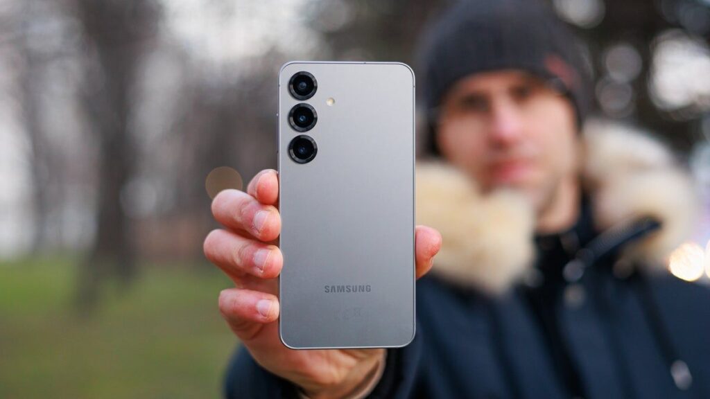 samsung ilk galaxy s25 guncellemesini dagitmaya basladi BvIB1yhm